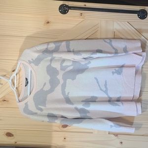 XL Pink and Grey Camo Knitted Sweater